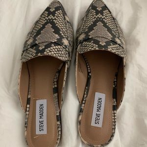 Steve Madden Slip ons